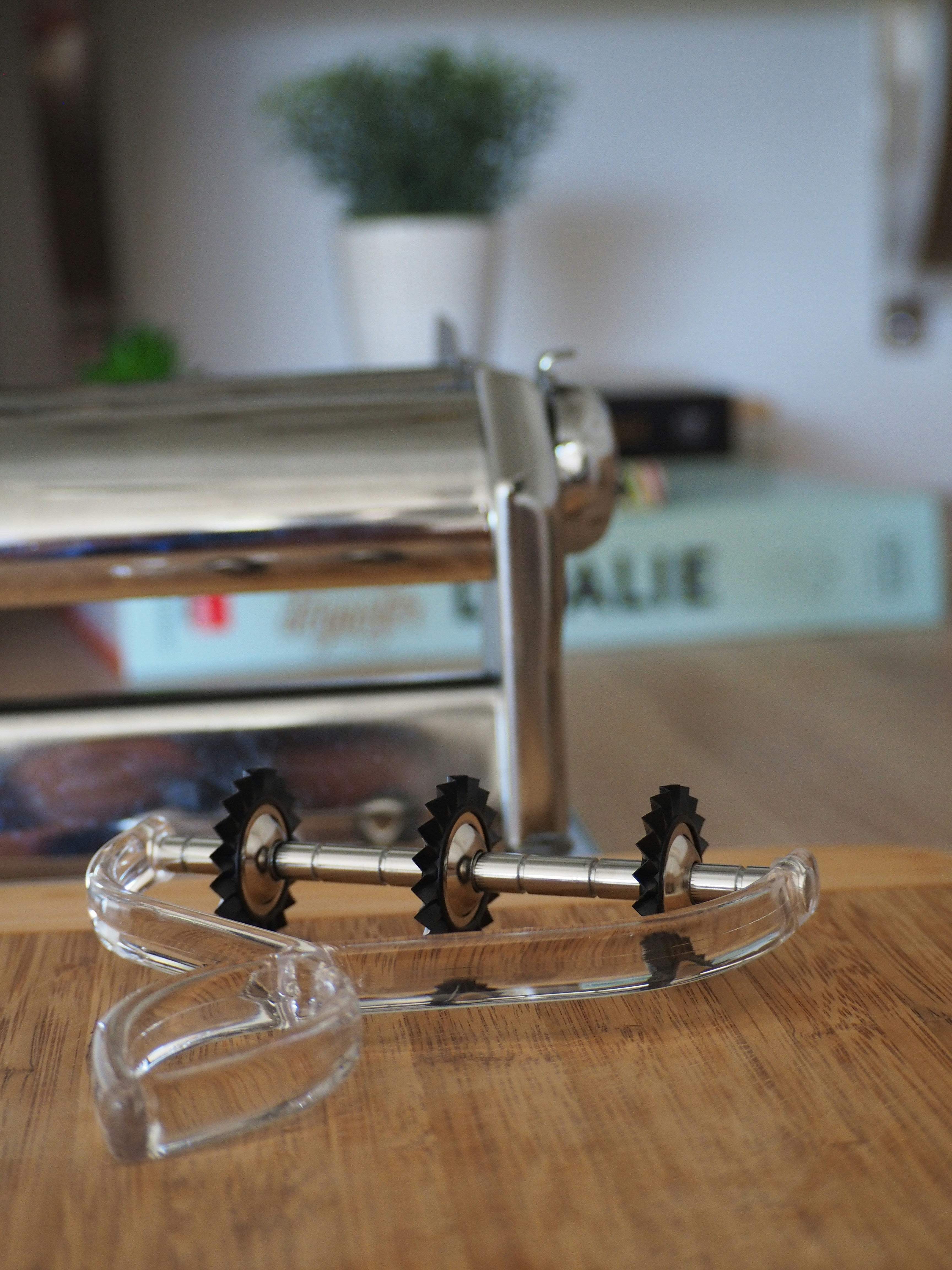 Top 10 Essential Kitchen Gadgets Every Home Cook Needs